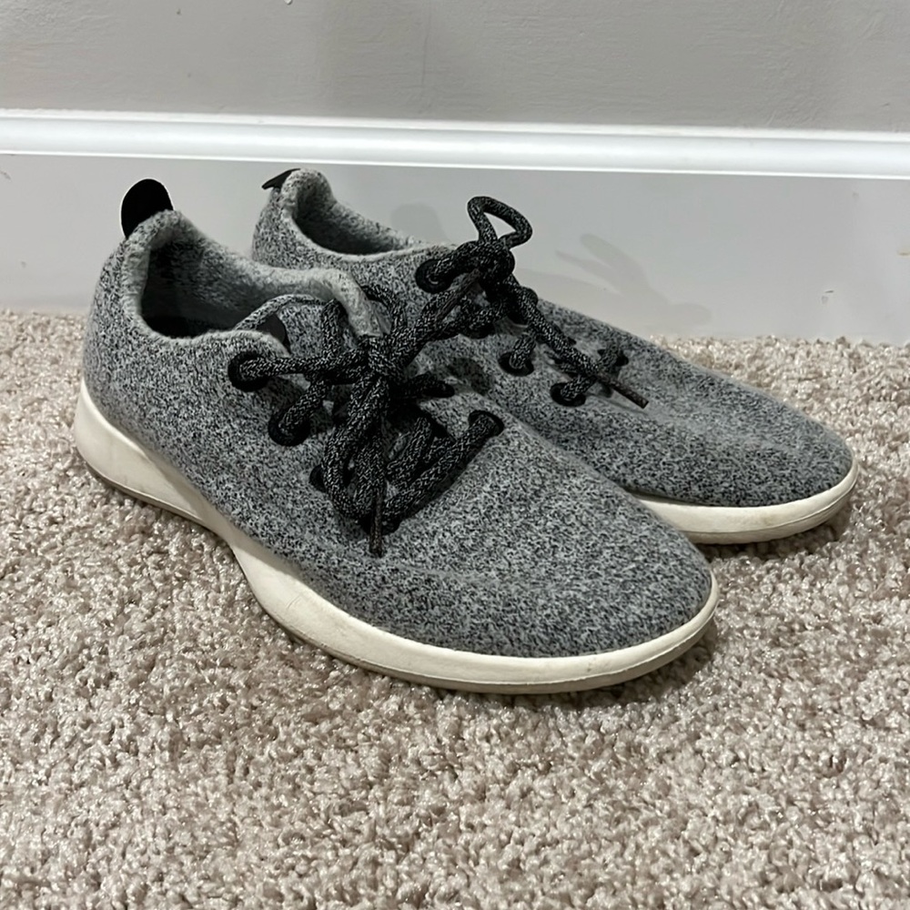 Women’s size 8 All Bird Wool Tennis Shoes
